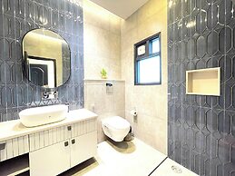 BedChambers Saket