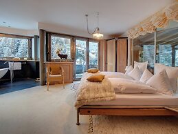 Backstage Hotel Serviced Apartments