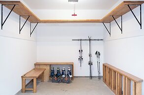 L'Austin Rêve by Revelstoke Vacations