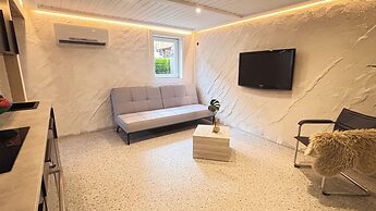 Just Like Home Spa & Apartment with private pool