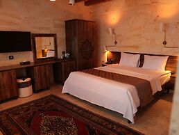 Hira Cave Hotel