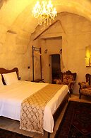 Hira Cave Hotel