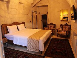 Hira Cave Hotel