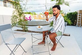 Romeo Hotel - Adults Only
