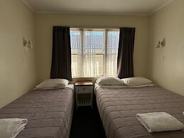 Kowhai motel