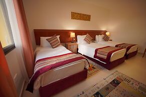Petra Plaza Hotel