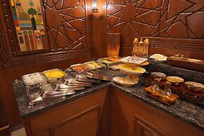 Petra Plaza Hotel
