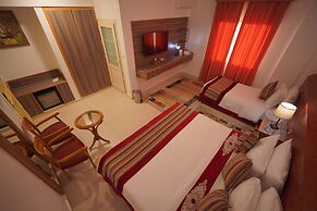 Petra Plaza Hotel
