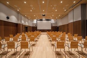 Hotel GLAR Conference & SPA