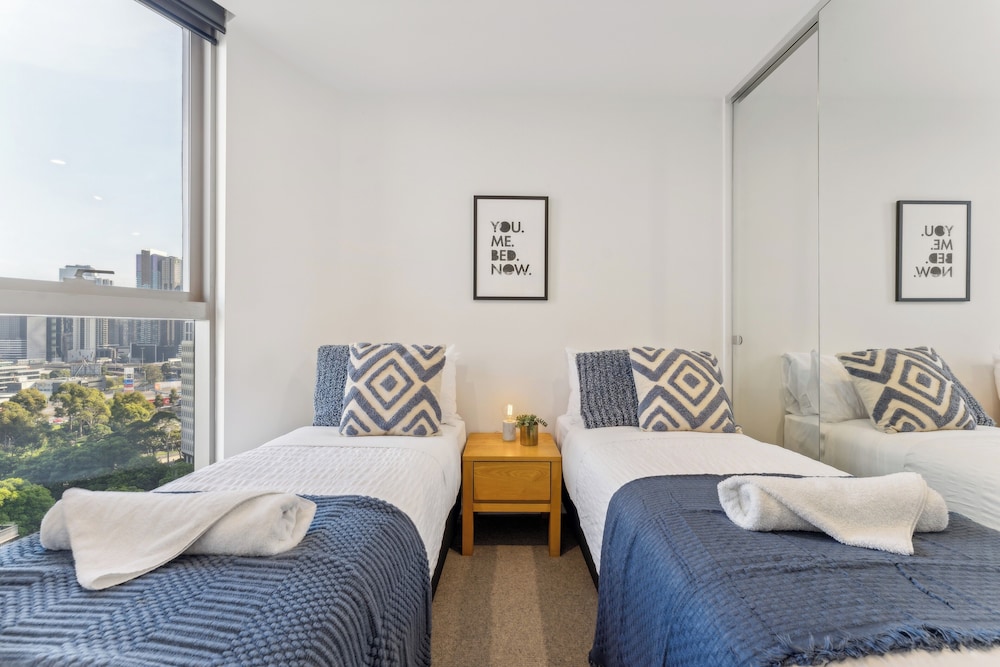 Mega Style Apartments Kings Domain