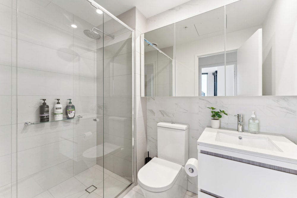 Mega Style Apartments Kings Domain