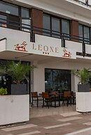 LEONE