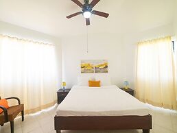 Casati Golden House, Great Pool & Garden!
