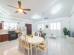 Casati Golden House, Great Pool & Garden!