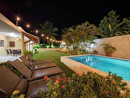 Casati Golden House, Great Pool & Garden!