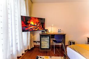 LIGHT VILLAS GIGIRI