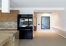 WhiteArt Suites