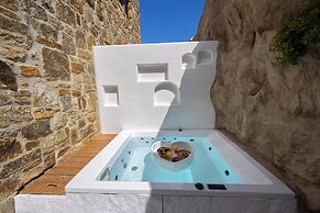 WhiteArt Suites