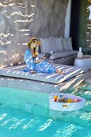 WhiteArt Suites