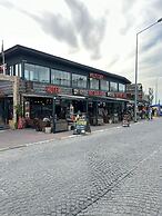 Willy's State HOTEL