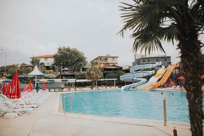 Willy's State HOTEL