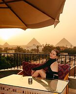 Almas Pyramids View