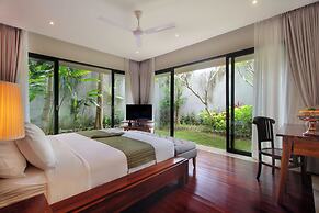 Trisha Cliff Villa Karang Tinggi