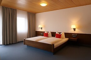 Hotel-Restaurant Zum Kirschbaum