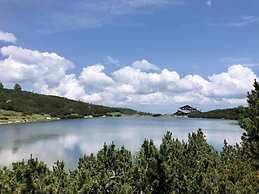 Monfort B