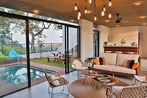Misty Villa by DBI