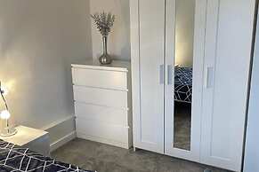 Immaculate 1-bed House in Didcot