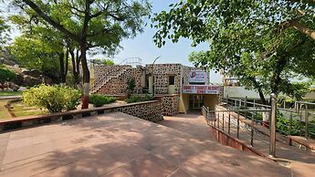 Barbet Tourist Resort
