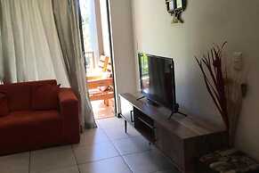 Pool-bbq-3br-2baths-parking-safe-family-friendly