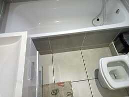 Pool-bbq-3br-2baths-parking-safe-family-friendly