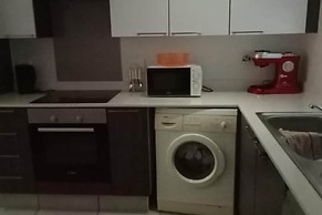 Pool-bbq-3br-2baths-parking-safe-family-friendly