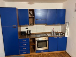 1 Bed Flat - Sleeps 4 - Pets - Smoking on Terrace