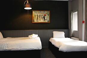 Henson Hotel