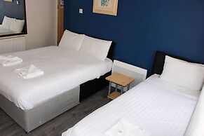 Henson Hotel