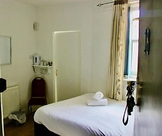 Henson Hotel