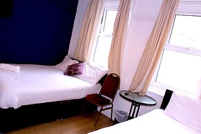 Henson Hotel