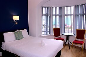 Henson Hotel