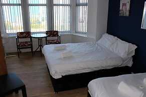 Henson Hotel