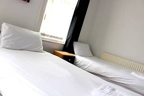 Henson Hotel