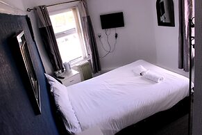 Henson Hotel