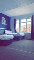 Henson Hotel