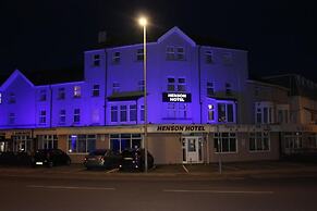 Henson Hotel