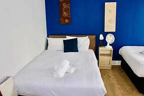 Henson Hotel