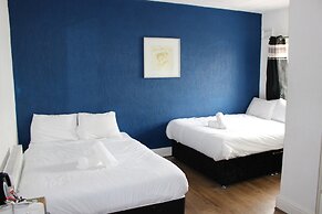 Henson Hotel