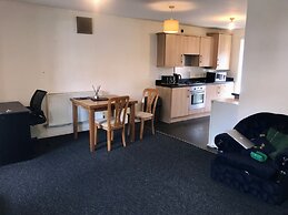 Serene Centra Smethwick Apartment Retreat