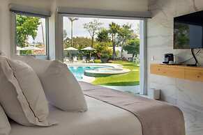 Xhiara Hotel